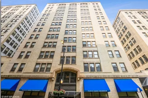 740 S Federal St #1210, Chicago, IL 60605