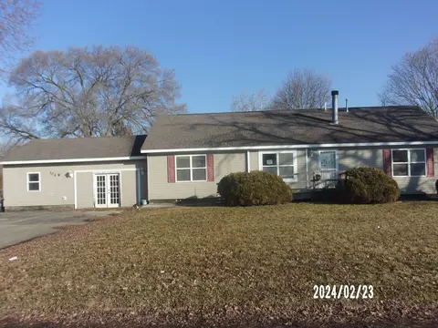 106 E Allen St, Kentland, IN 47951