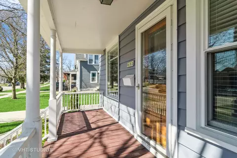 Exterior - 682 Slade Ave, Elgin, IL 60120 photo 3 of 9