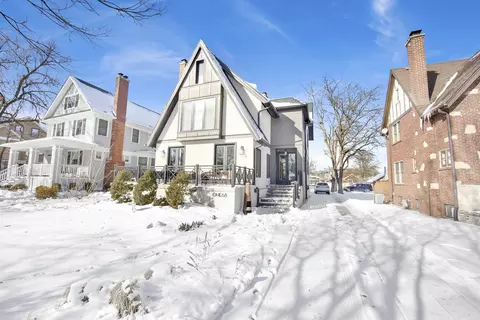 168 Lawton Rd, Riverside, IL 60546