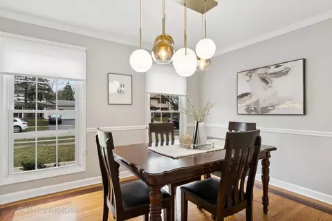 Dining - 320 Warwick Dr, Naperville, IL 60565 photo 1 of 3