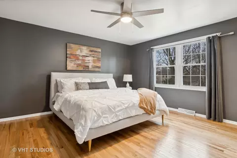 Bedroom - 320 Warwick Dr, Naperville, IL 60565 photo 1 of 3