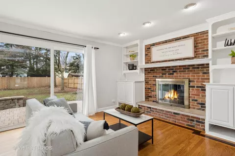 Living - 320 Warwick Dr, Naperville, IL 60565 photo 5 of 6
