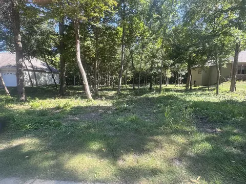 1108 Oakview Ln, Genoa, IL 60135