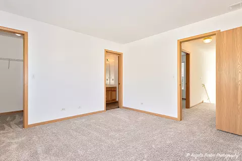 31593 Tallgrass Ct, Lakemoor, IL 60051 photo 11