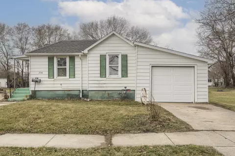 236 S Harrison Ave, South Beloit, IL 61080