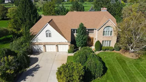 24132 Royal Worlington Dr, Naperville, IL 60564