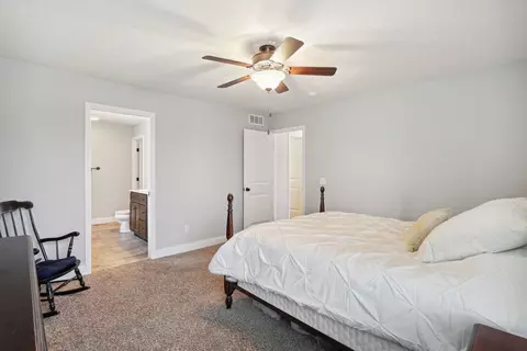 Bedroom - 3911 Slate Dr, Champaign, IL 61822 photo 2 of 8