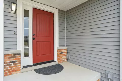 Exterior - 3911 Slate Dr, Champaign, IL 61822 photo 5 of 11