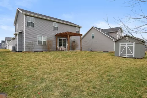 Exterior - 3911 Slate Dr, Champaign, IL 61822 photo 10 of 11