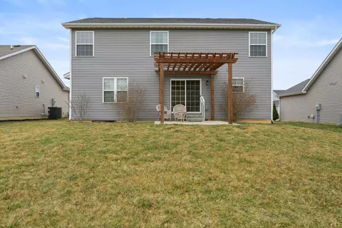 Exterior - 3911 Slate Dr, Champaign, IL 61822 photo 9 of 11