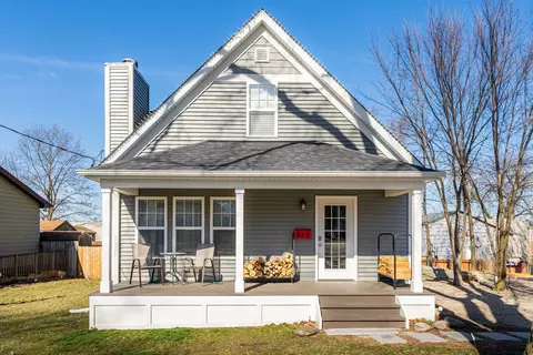 915 W State St, Sycamore, IL 60178