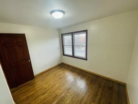 Undisclosed, Chicago, IL 60652 photo 9