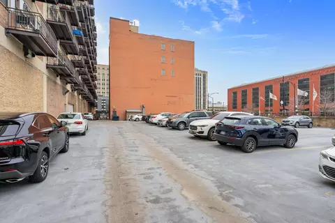 500 S Clinton St #220, Chicago, IL 60607 photo 20
