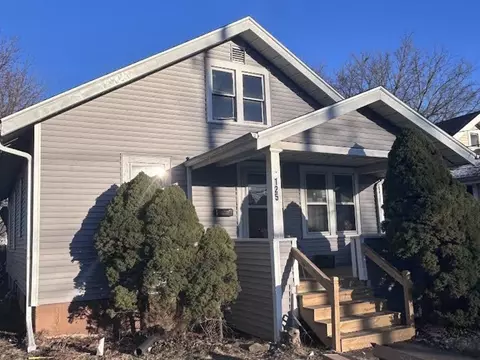 125 S Butrick St, Waukegan, IL 60085