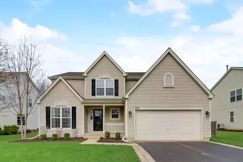340 W Winding Trail Cir, Round Lake, IL 60073