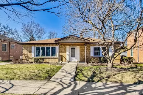 834 Newberry Ave, La Grange Park, IL 60526