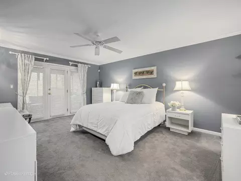 Bedroom - 24 Pine Tree Ln, Burr Ridge, IL 60527 photo 1 of 2