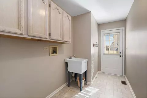 Other - 904 Pember Cir, West Dundee, IL 60118 photo 3 of 9