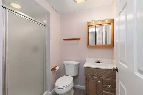 Bath - 904 Pember Cir, West Dundee, IL 60118 photo 5 of 5