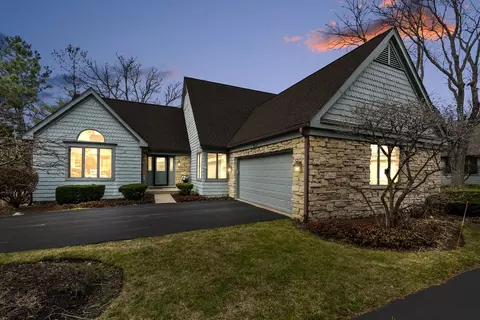 1016 Woodrush Ct #1016, Darien, IL 60561