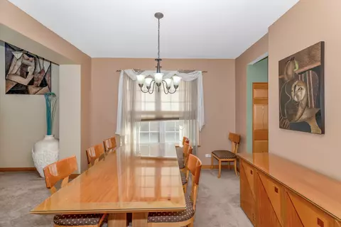 Dining - 617 Olive Pkwy, Bartlett, IL 60103 photo 1 of 2