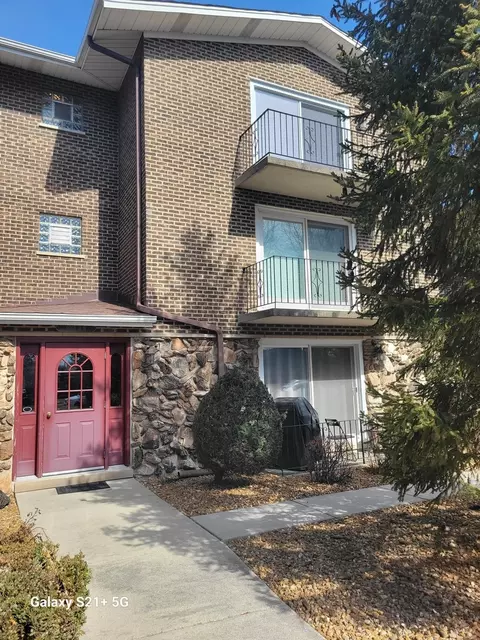 9016 W 140th St W #3A, Orland Park, IL 60462