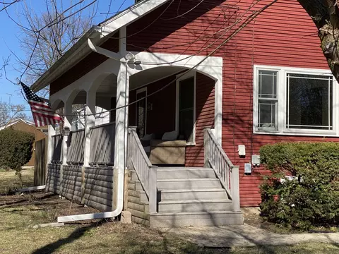 Exterior - 604 Normal Rd, Dekalb, IL 60115 photo 2 of 7