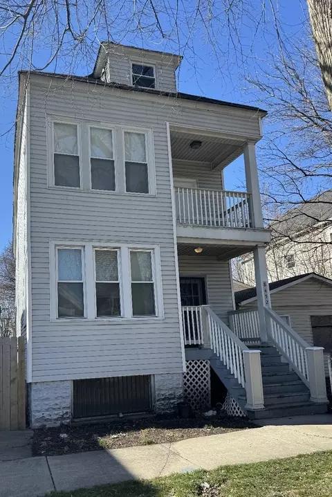 8452 S Exchange Ave, Chicago, IL 60617
