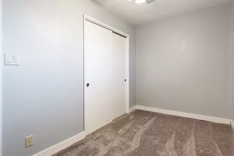Bedroom - 1430 Winter Dr, Freeport, IL 61032 photo 5 of 5
