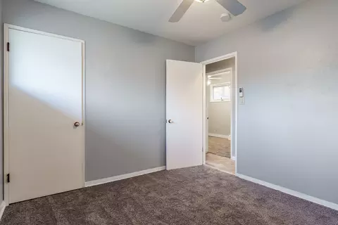 Bedroom - 1430 Winter Dr, Freeport, IL 61032 photo 2 of 5