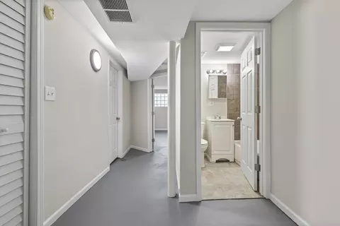Entry Way - 711 E 90th St, Chicago, IL 60619 photo 1 of 1