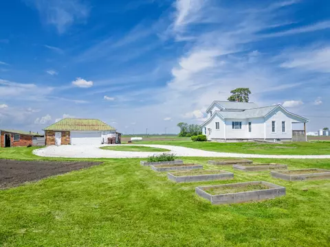 Exterior - 17846 W 3000 S Rd, Reddick, IL 60961 photo 1 of 2