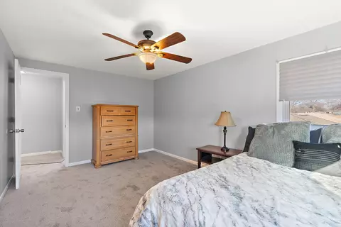 Bedroom - 3129 172nd St, Hazel Crest, IL 60429 photo 4 of 6