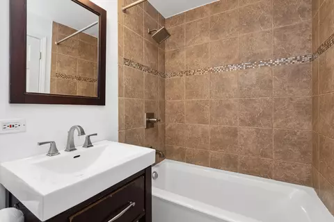 Bath - 3129 172nd St, Hazel Crest, IL 60429 photo 2 of 4