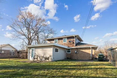 Exterior - 3129 172nd St, Hazel Crest, IL 60429 photo 3 of 4