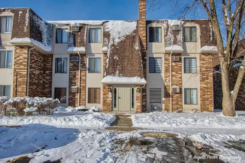 249 W Court Of Shorewood #2A, Vernon Hills, IL 60061