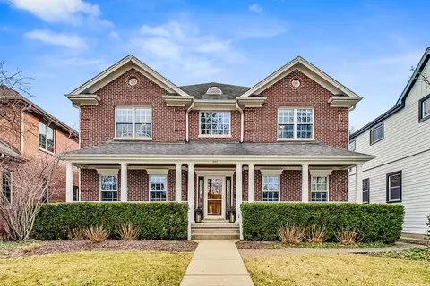 701 S Prospect Ave, Park Ridge, IL 60068