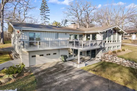 1037 Beau Brummel Dr, Sleepy Hollow, IL 60118