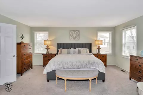 Bedroom - 1832 Albright Ct, Wheaton, IL 60189 photo 3 of 6