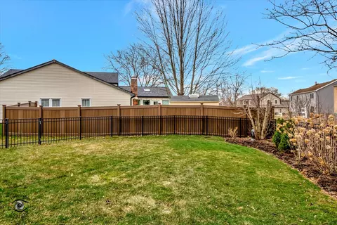 Exterior - 1832 Albright Ct, Wheaton, IL 60189 photo 4 of 6