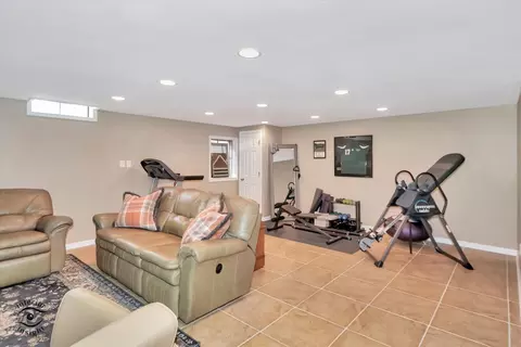 Living - 1832 Albright Ct, Wheaton, IL 60189 photo 6 of 6