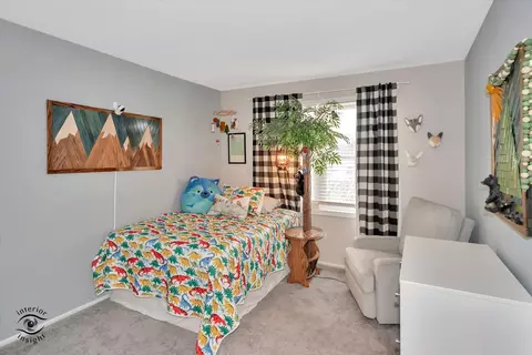 Bedroom - 1832 Albright Ct, Wheaton, IL 60189 photo 5 of 6