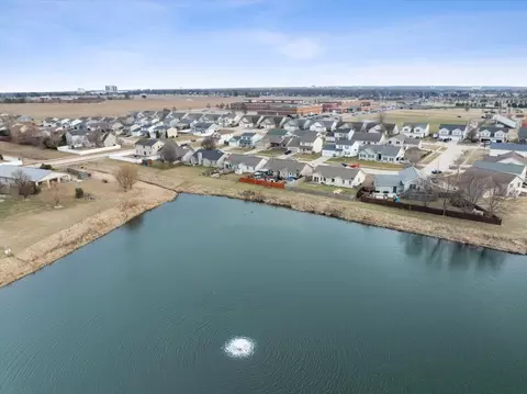 View/Area - 1916 Saltonstall Dr, Normal, IL 61761 photo 2 of 4