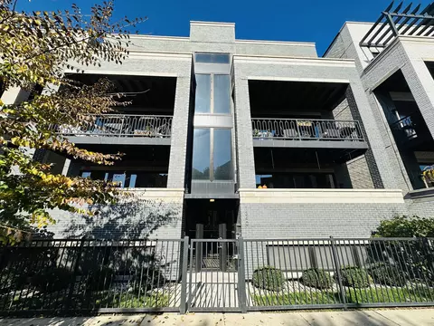 1340 W Walton St #1E, Chicago, IL 60642