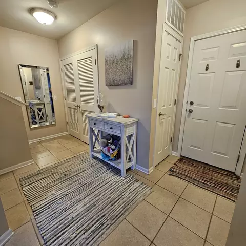 Other - 118 Enclave Dr, Mount Prospect, IL 60056 photo 3 of 3