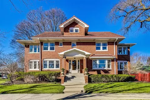 903 Bonnie Brae Pl, River Forest, IL 60305