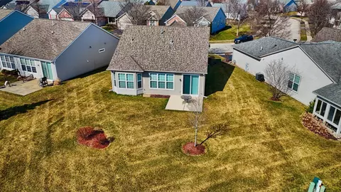 Exterior - 2807 Beacon Point Cir, Elgin, IL 60124 photo 7 of 15