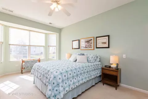 Bedroom - 2807 Beacon Point Cir, Elgin, IL 60124 photo 1 of 1