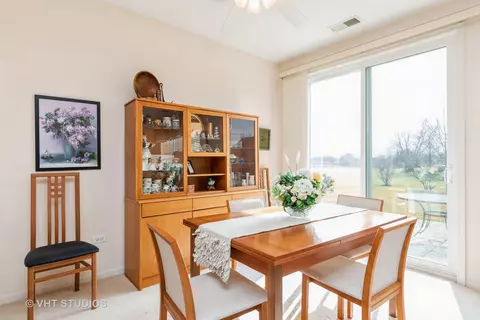 Dining - 2807 Beacon Point Cir, Elgin, IL 60124 photo 1 of 4